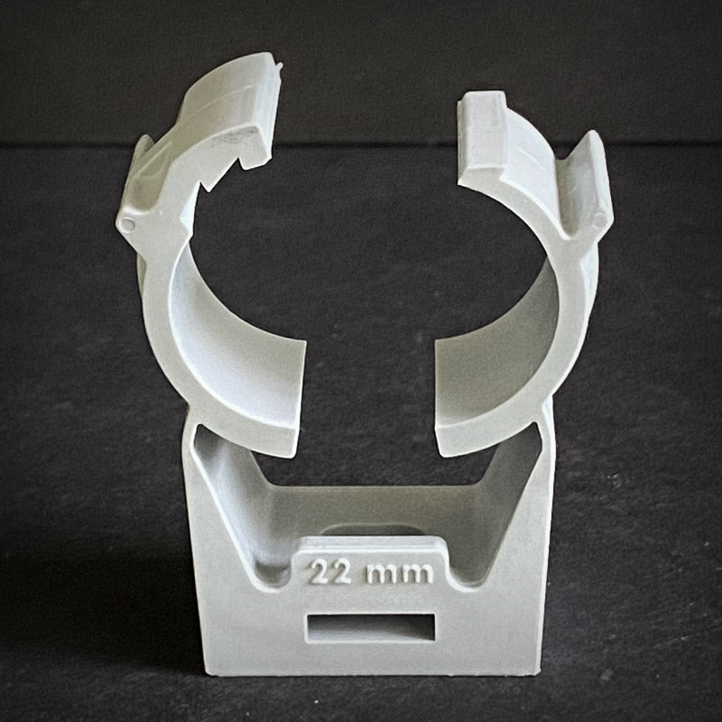 Clic Water Pipe Hangers, 3/4" OD Pipe, 10 pack: close up image of the product