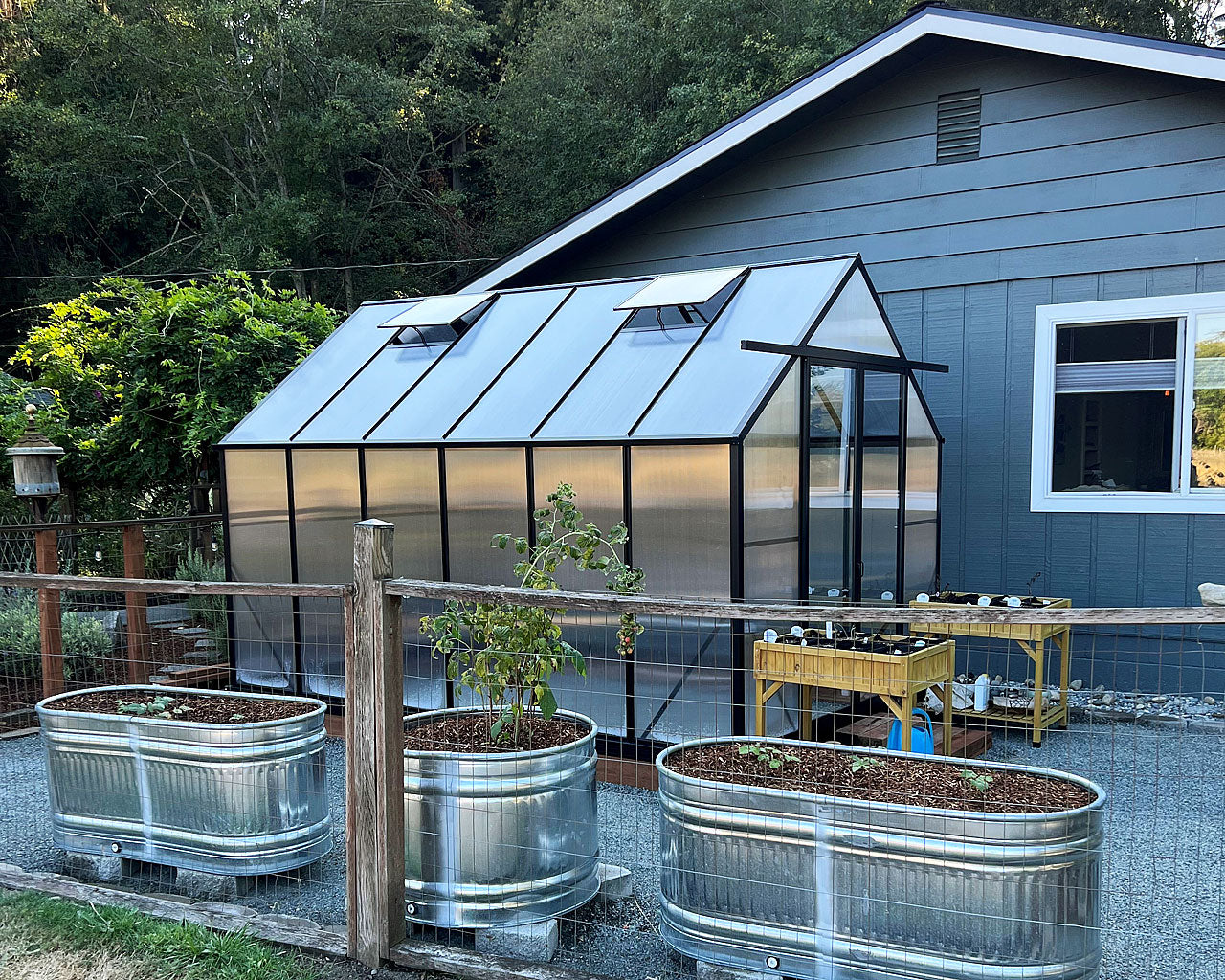 polycarbonate greenhouse